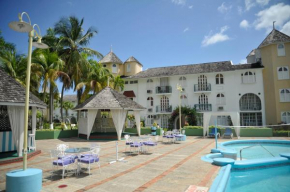 Sunshine Suite at Sandcastles